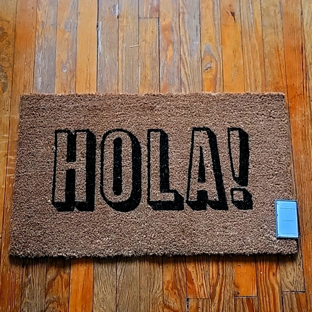 "Hola" Welcome Front Door Mat